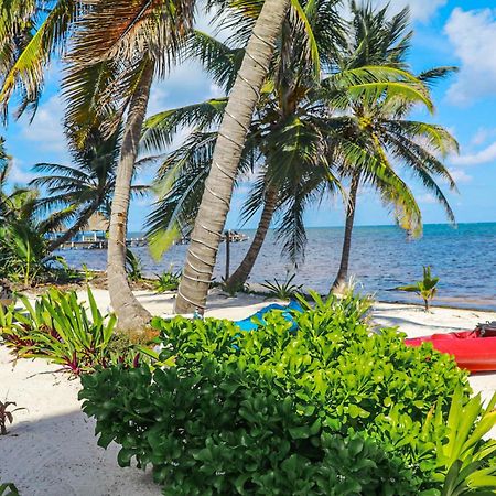 Blue Water Beach Villas San Pedro  Ruang foto