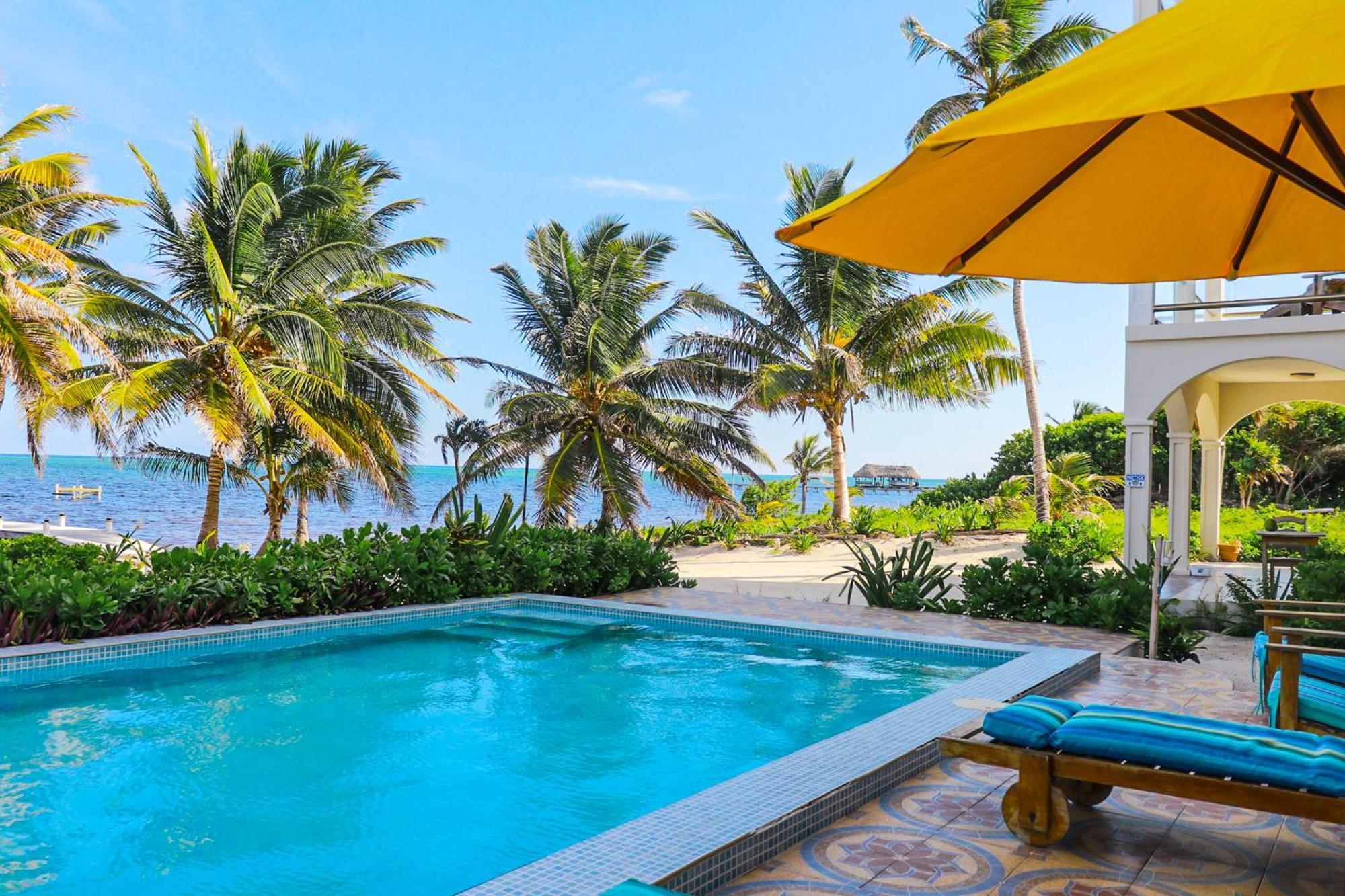 Blue Water Beach Villas San Pedro  Ruang foto