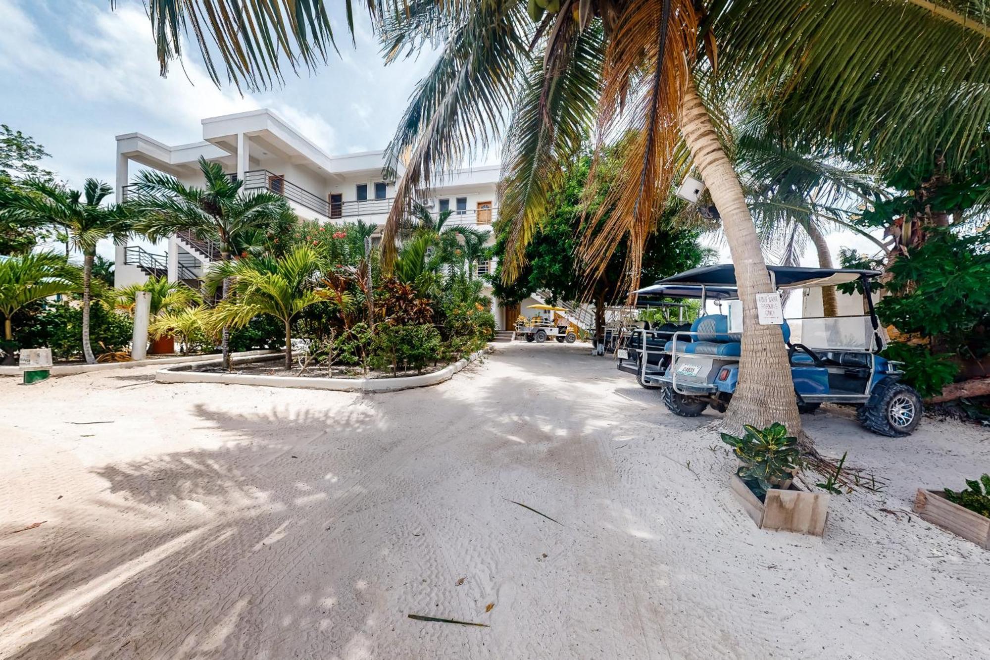 Blue Water Beach Villas San Pedro  Ruang foto