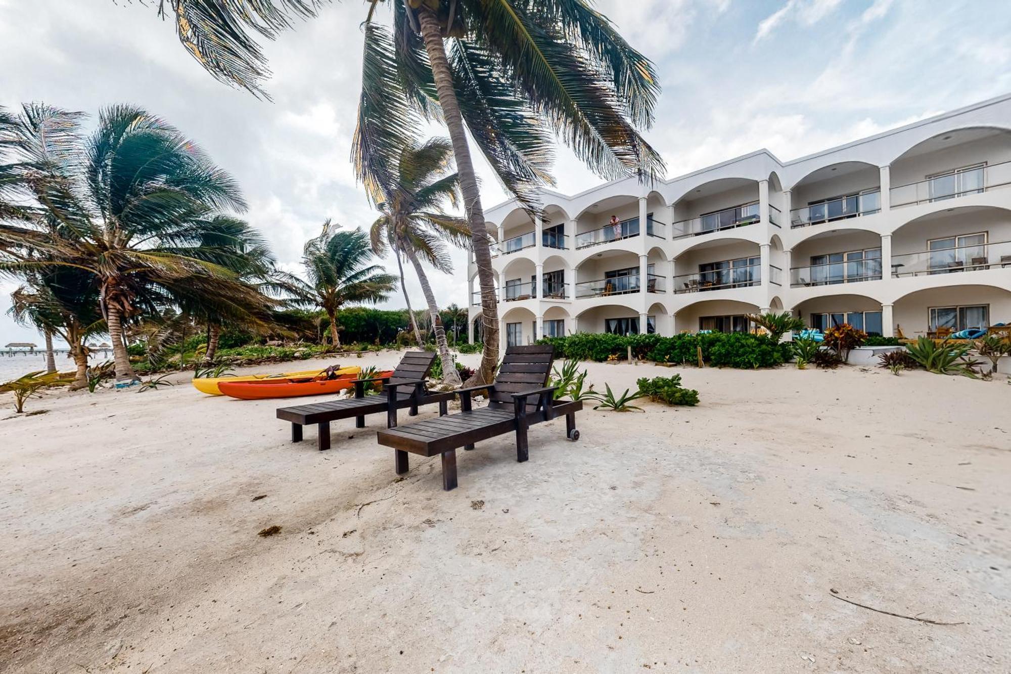 Blue Water Beach Villas San Pedro  Ruang foto