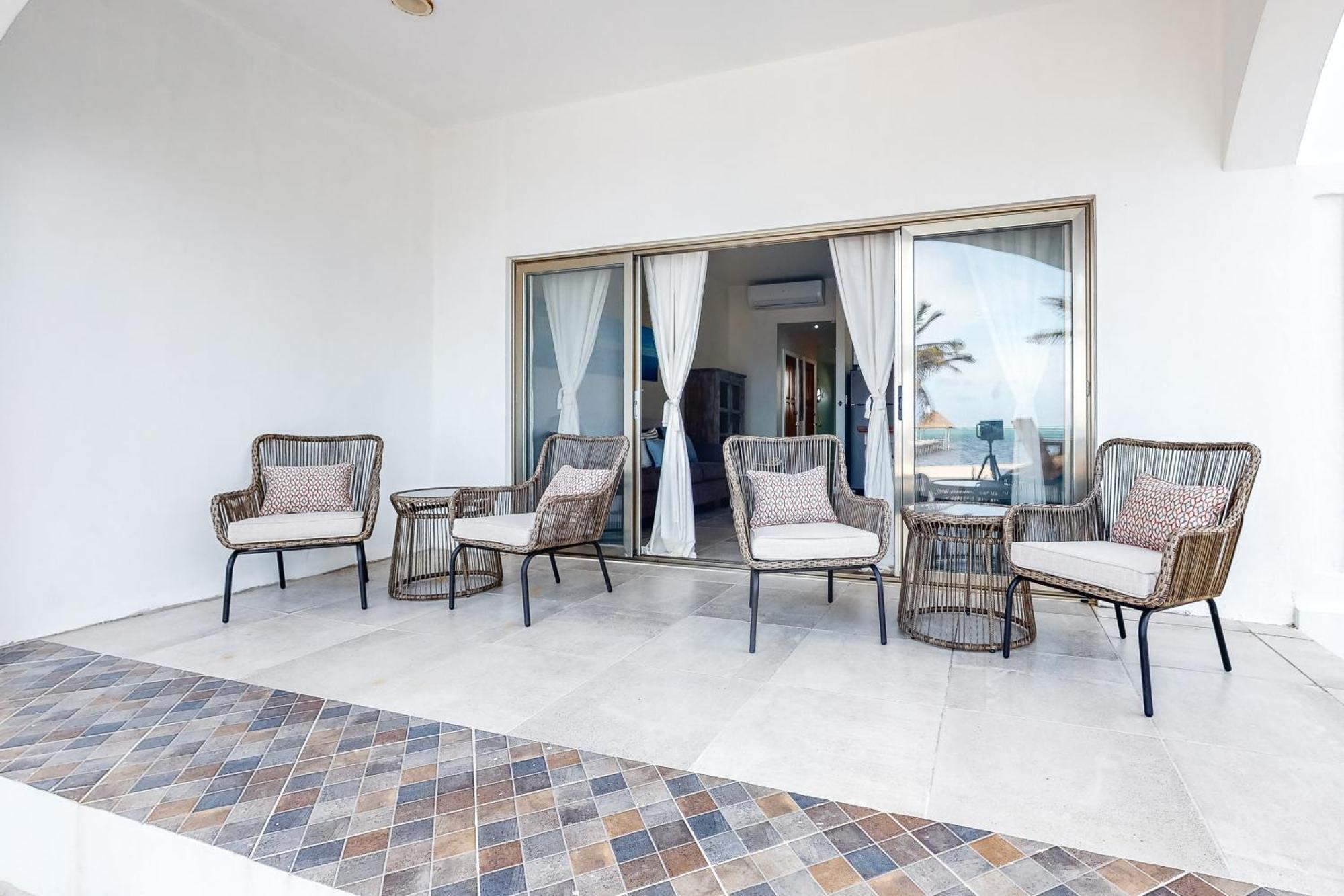 Blue Water Beach Villas San Pedro  Ruang foto