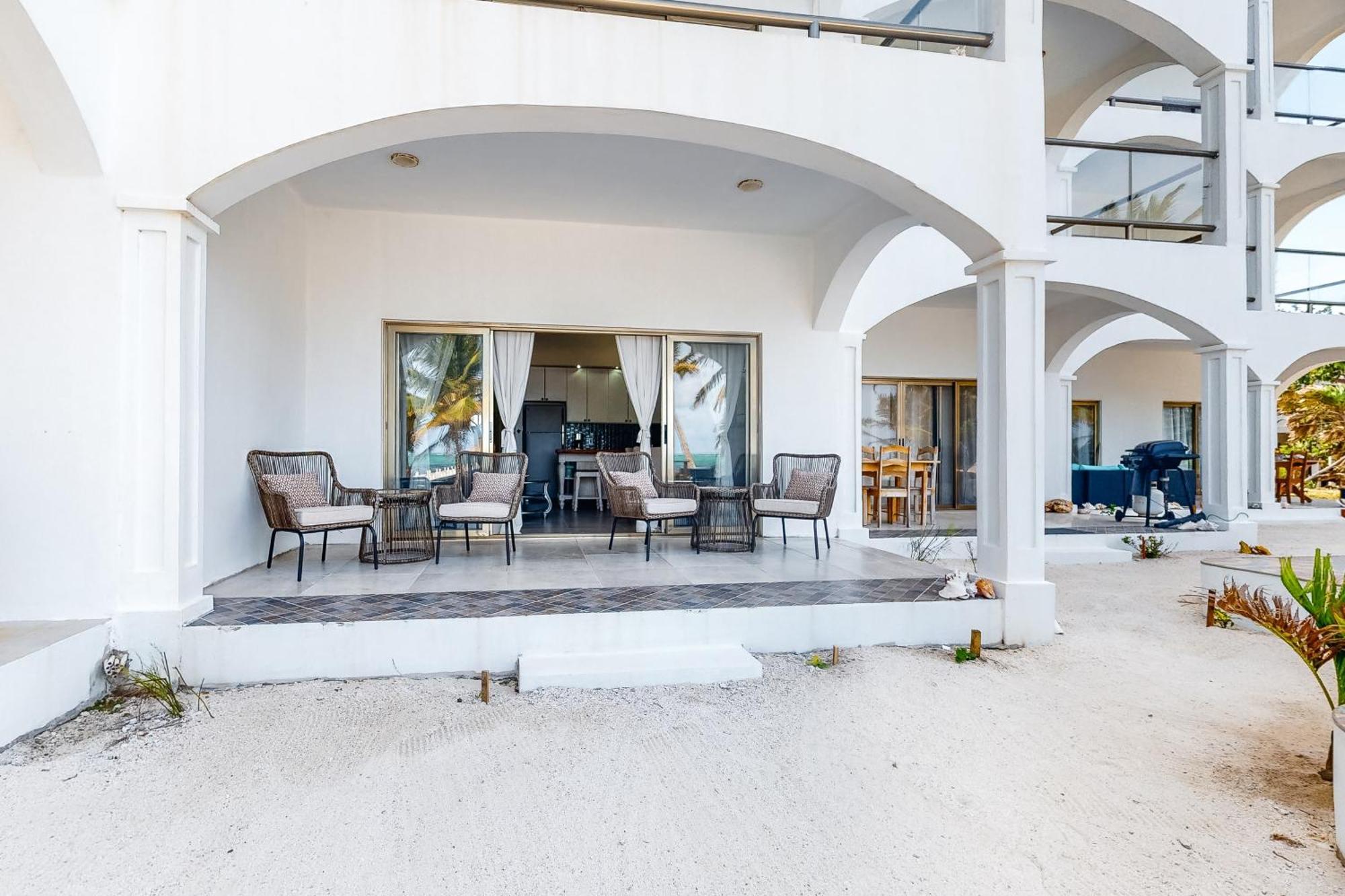 Blue Water Beach Villas San Pedro  Ruang foto