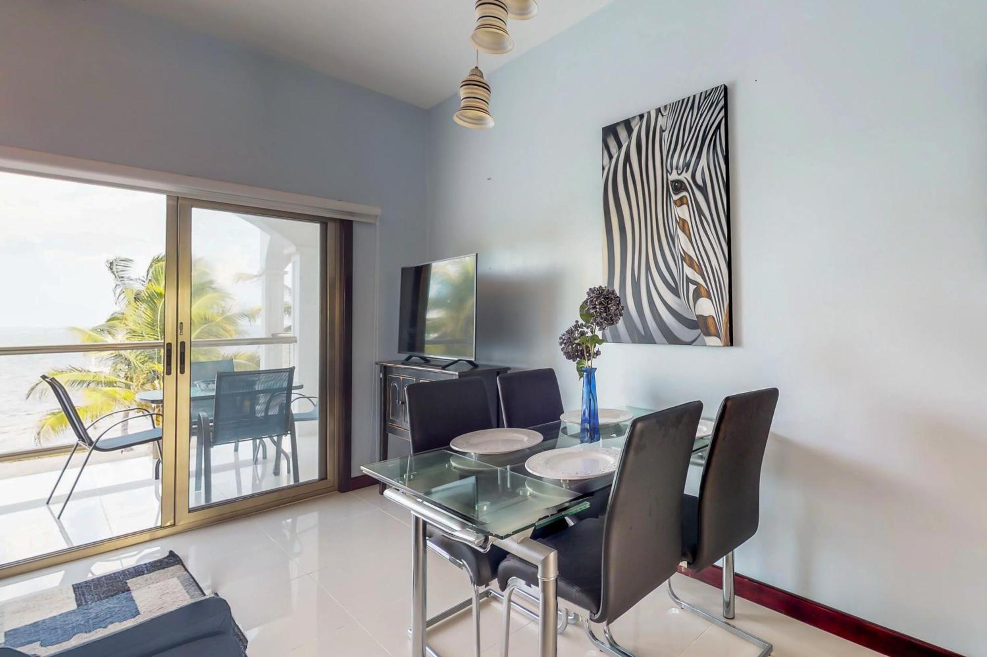 Blue Water Beach Villas San Pedro  Ruang foto