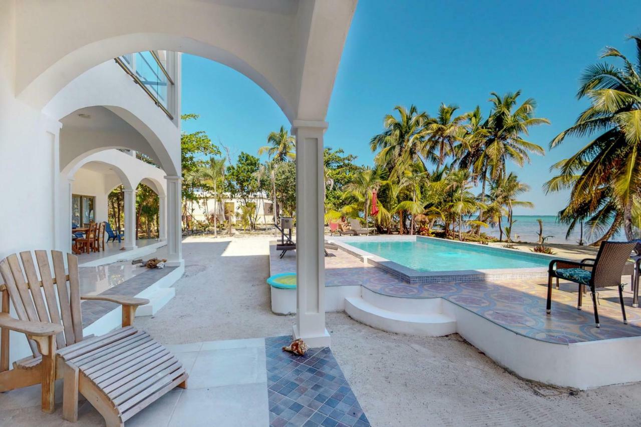 Blue Water Beach Villas San Pedro  Ruang foto
