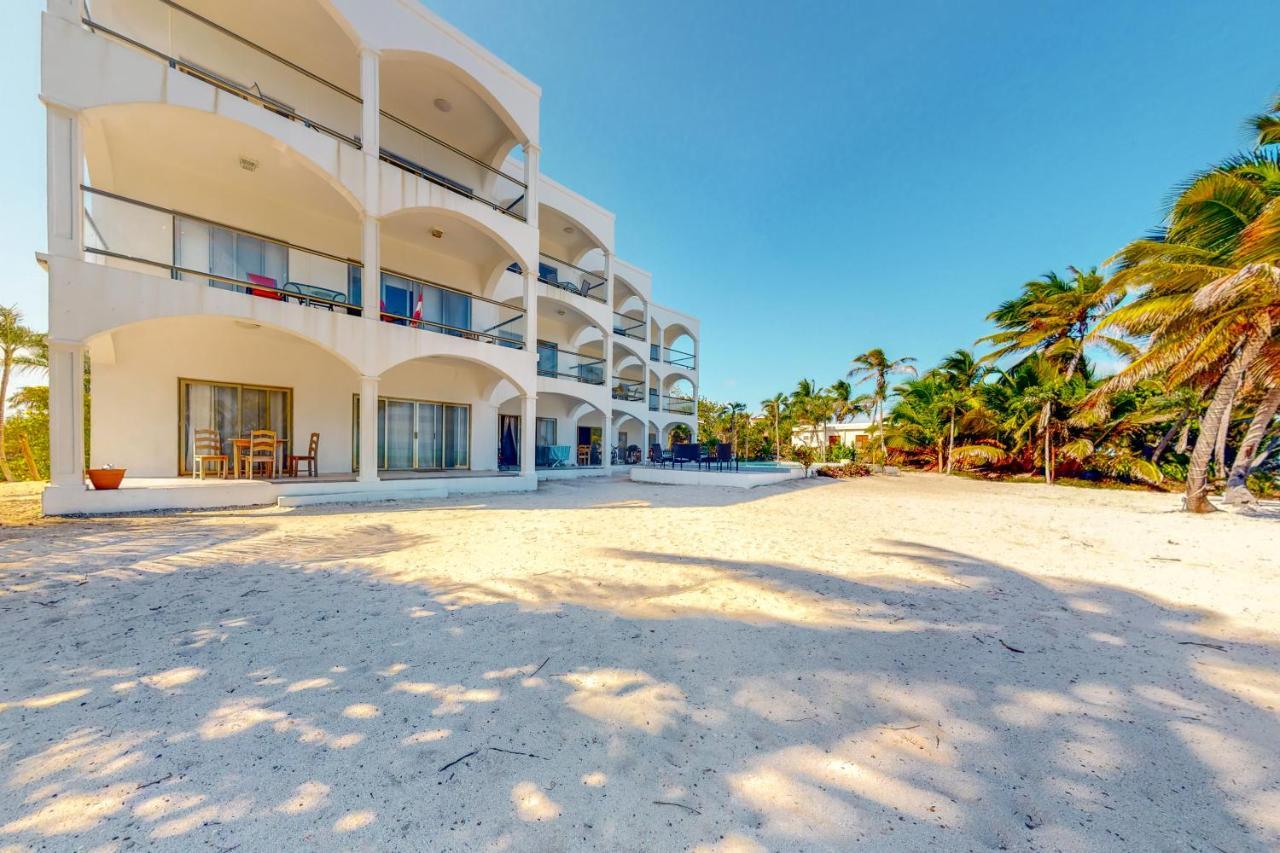 Blue Water Beach Villas San Pedro  Bagian luar foto